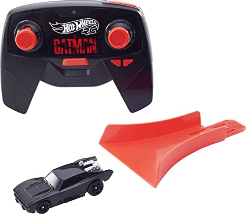 Hot Wheels R/C Batmóvil Radio Control Coche teledirigido de juguete de Batman, regalo para niños (Mattel HBL43)